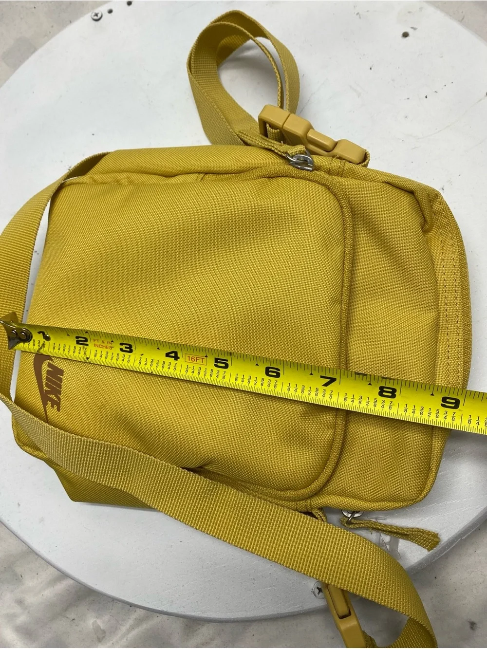 Nike Heritage Cross Body Bag Unisex Small 4L Festival Travel Sling Pouch Yellow